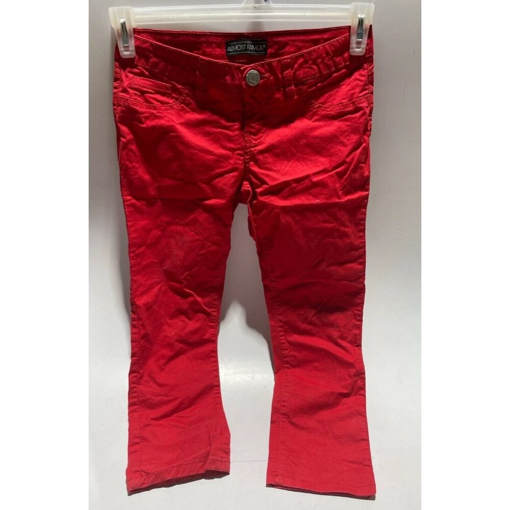 Almost Famous Red Capris Pants Size 3